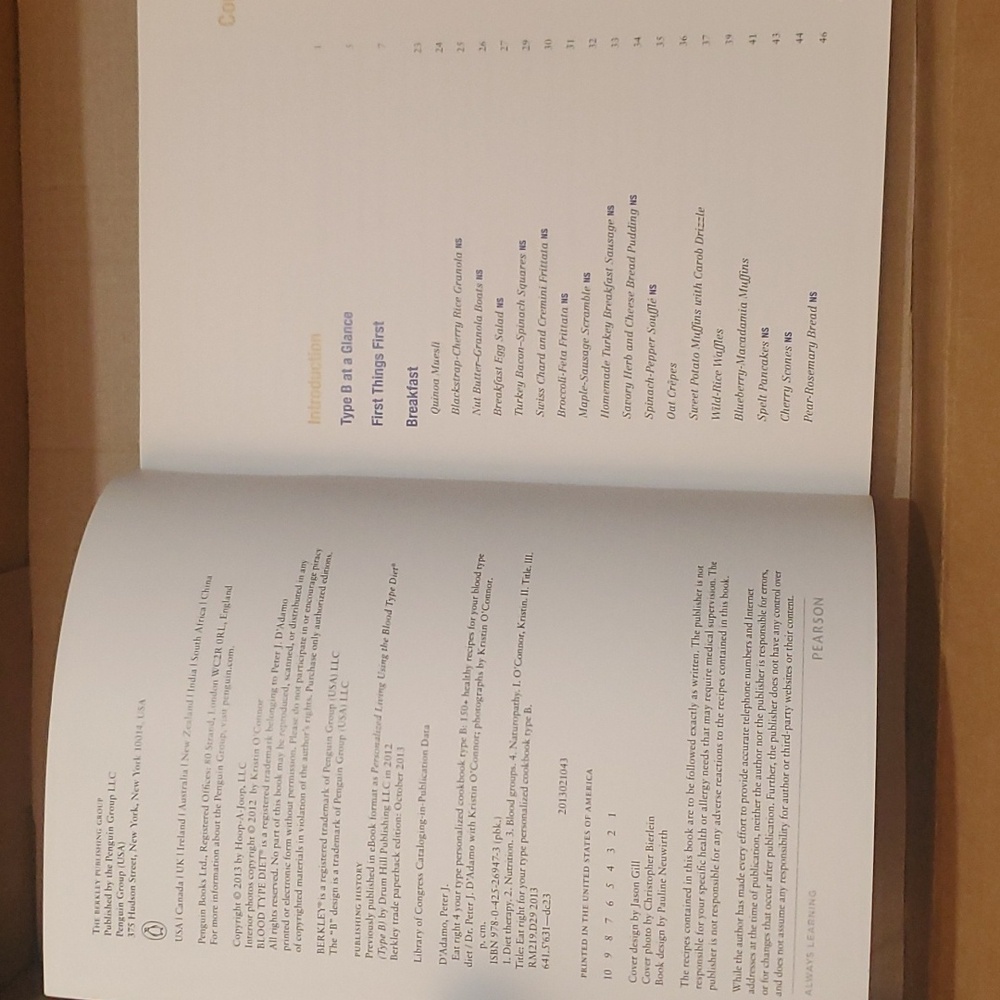 👩🏻‍🍳 Eat Right 4 Your Type paperback cookbook📚 - Picture 7 of 11